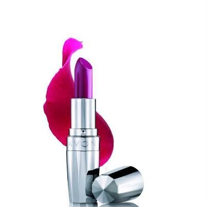 Barra de labios:Perfect Kiss
-Mas suave
-Más sedosa
-Más efecto volumen y un color sorprendente
Envase de lujo metalizado.
Muchos colores.